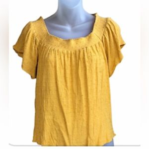 Soprano mustard  yellow short sleeve shirt size large